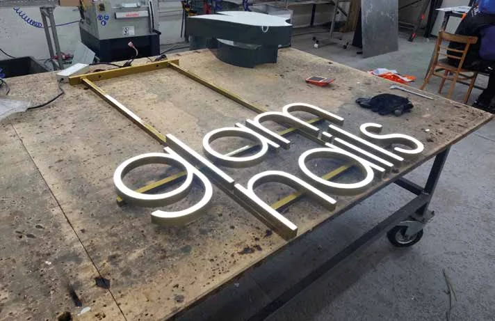 Outdoor Werbung - Seite 19